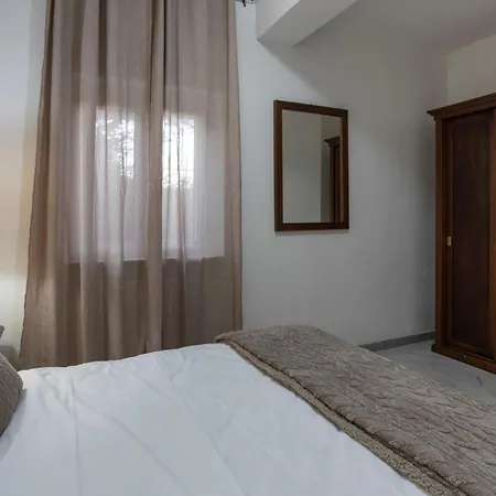 Royal Garden * Massa d'Albe