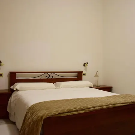 Royal Garden Apartament *