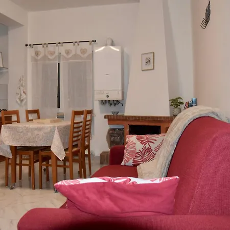 Royal Garden Apartament Massa d'Albe