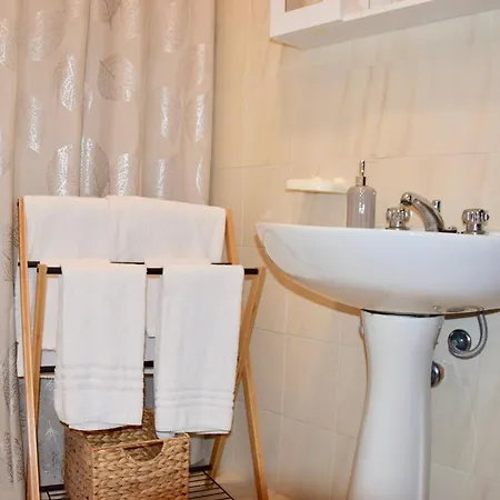 Apartament Royal Garden Massa d'Albe