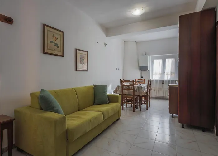 Διαμέρισμα Royal Garden *