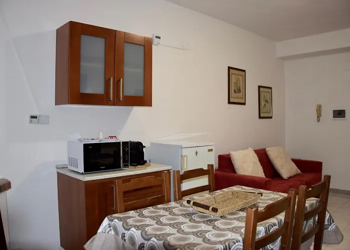 Апартаменты Royal Garden *